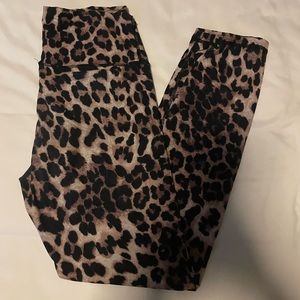 Leopard leggings